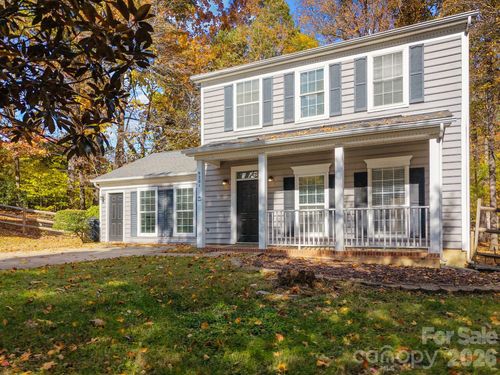 9201 Rotherham Ln, Charlotte, NC, 28216-1774 | Card Image