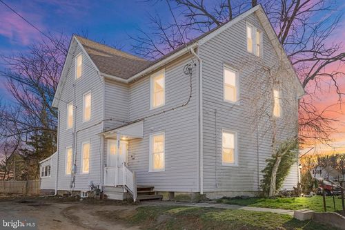 132 W Clinton St, Clayton, NJ, 08312-1107 | Card Image