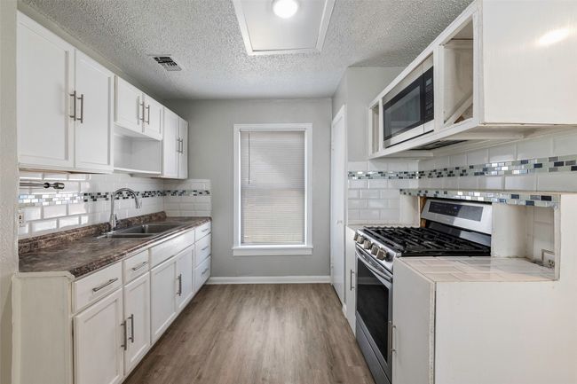 209 Hurstview Dr, House other with 4 bedrooms, 2 bathrooms and null parking in Hurst TX | Image 7