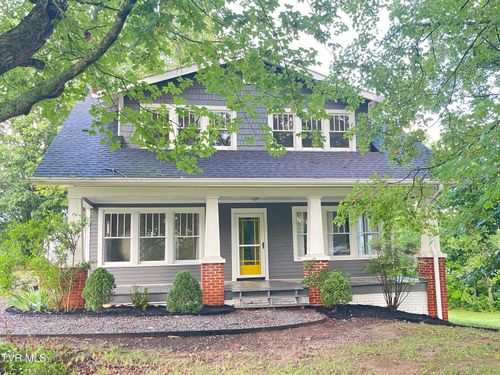 998 Carroll Creek Rd, Johnson City, TN, 37601-2400 | Card Image