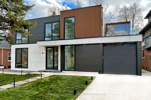 135 Imperial St, Toronto, ON, M5P1C7 | Card Image