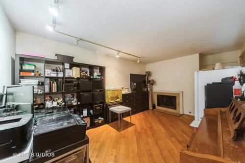 412-412 Bluebird Ln, Deerfield, IL, 60015-3618 | Card Image