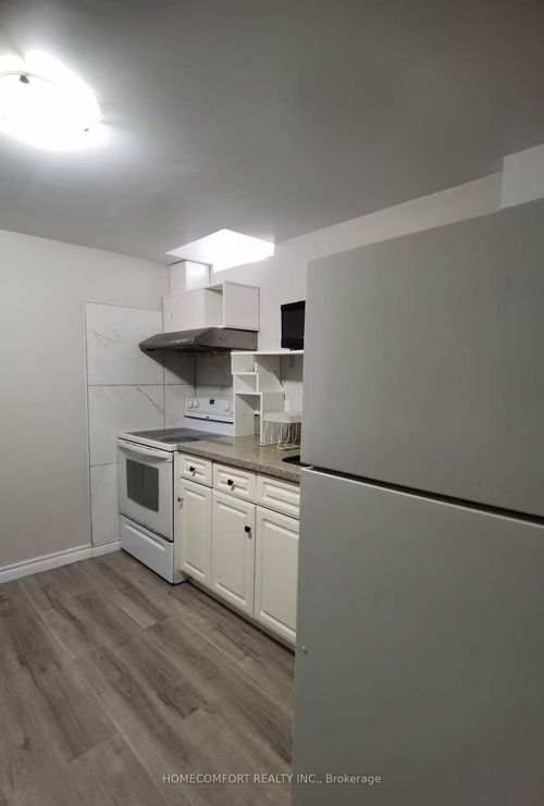 46 Homedale Drive, Scarborough, ON, M1V1M2 | Card Image