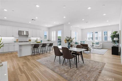 191 Sash, Irvine, CA, 92618-1456 | Card Image