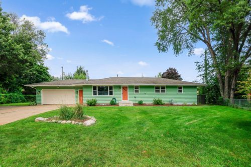 10047 Pilgrim Way, Maple Grove, MN, 55369-3579 | Card Image