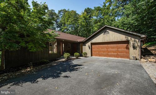 4728 Great Oak Ln, HARRISBURG, PA, 17110-3246 | Card Image