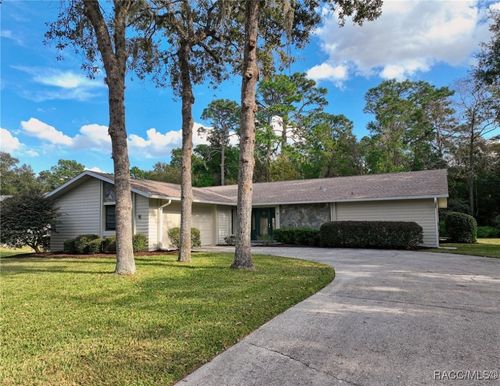 9 Hemlock Ct E, Homosassa, FL, 34446-5116 | Card Image