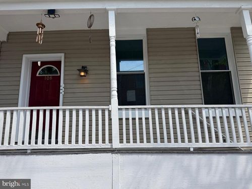 108 N George St, POTTSVILLE, PA, 17901-2651 | Card Image