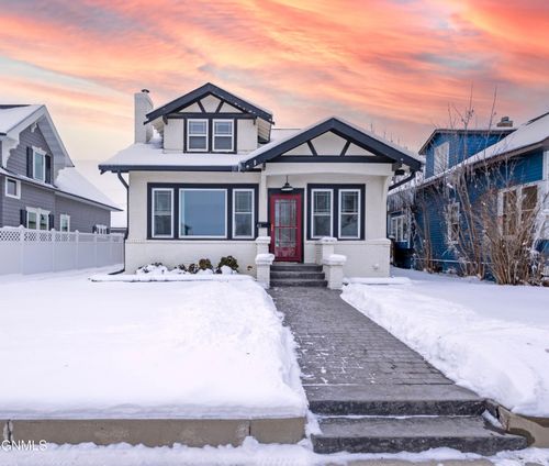 413 3rd Ave E, Williston, ND, 58801-5503 | Card Image