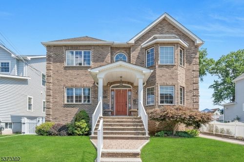 748 6th St, Lyndhurst, NJ, 07071-3319 | Card Image