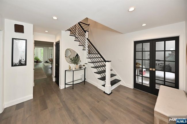 254 University Way, House other with 5 bedrooms, 5 bathrooms and null parking in Paramus NJ | Image 6