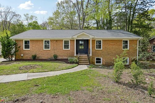 4815 Oak Park Rd, Raleigh, NC, 27612-5644 | Card Image