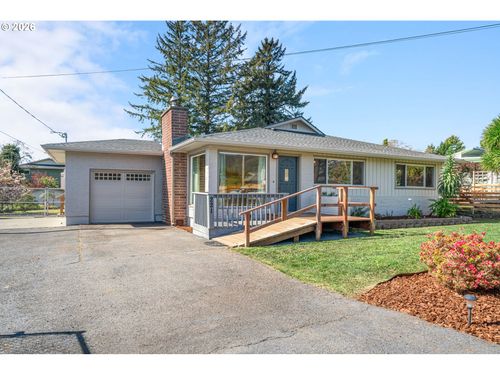 221 Alder St, Brookings, OR, 97415 | Card Image