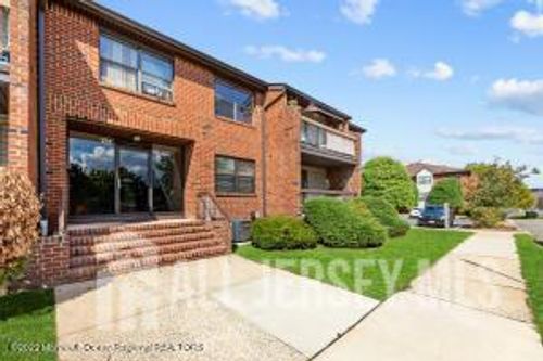 131 Beverly Hill Ter, Woodbridge, NJ, 07095 | Card Image