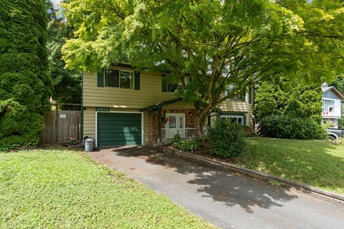 11829 218 St, Maple Ridge, BC, V2X7W1 | Card Image