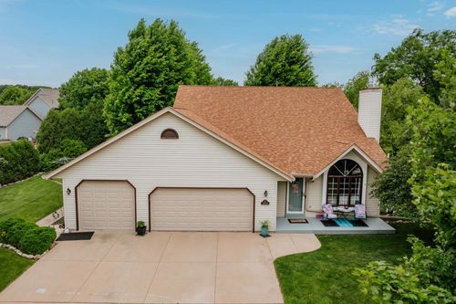 S77W16726 Bridgeport Way, Muskego, WI, 53150-7734 | Card Image
