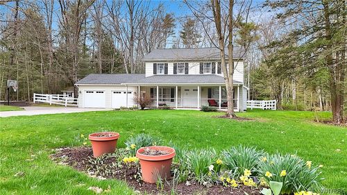 7482 Centerville Rd, Houghton, NY, 14744-8722 | Card Image