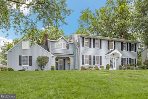 69 Hickory Ln, Chalfont, PA, 18914-2022 | Card Image