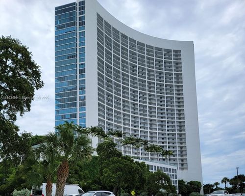 apt-3210-601 Ne 36th St, Miami, FL, 33137-3975 | Card Image