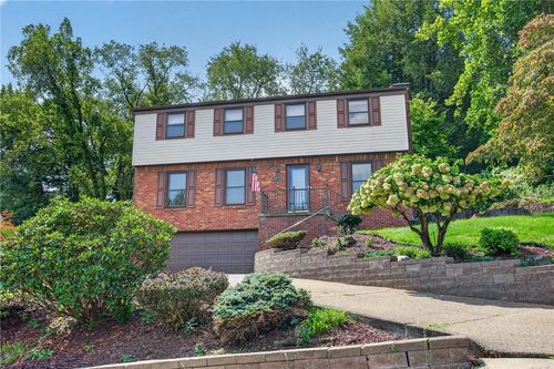 1024 Surrey Woods Rd, Bethel Park, PA, 15102-3750 | Card Image