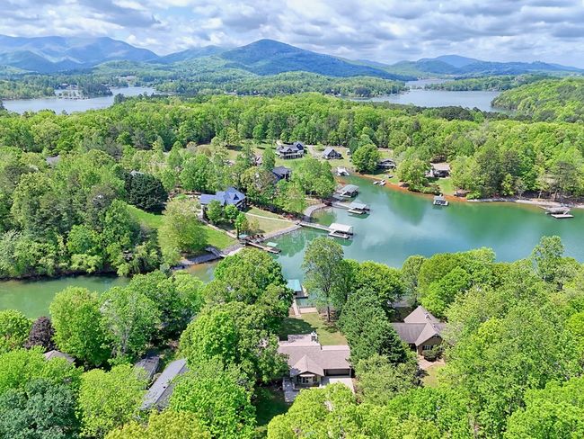 2403 Hidden Valley Rd, Home with 3 bedrooms, 3 bathrooms and 2 parking in Hiawassee GA | Image 86
