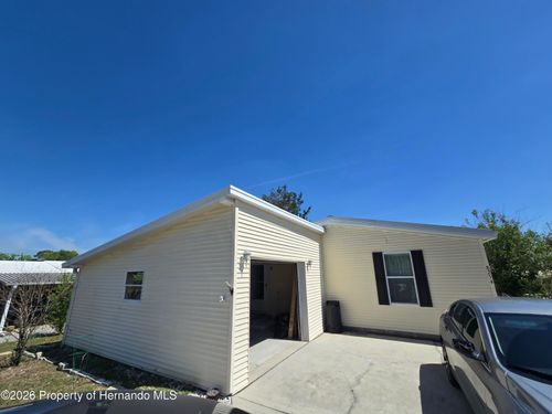 8254 Weatherford Ave, BROOKSVILLE, FL, 34613-5830 | Card Image