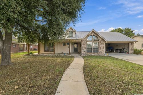 2117 Hackberry Dr, Uvalde, TX, 78801-6807 | Card Image