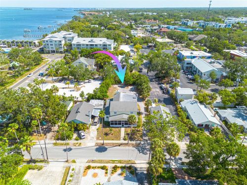 220 Scotland St, Dunedin, FL, 34698-6956 | Card Image