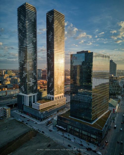 4816-55 Cooper St, Toronto, ON, M5E0G1 | Card Image