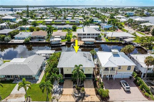 2761 Geary St, MATLACHA, FL, 33993-9724 | Card Image