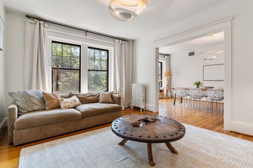 apt-2-1588 Beacon St, Brookline, MA, 02446-2256 | Card Image