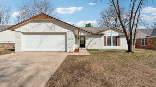 1112 W 20th St, Claremore, OK, 74017-2625 | Card Image