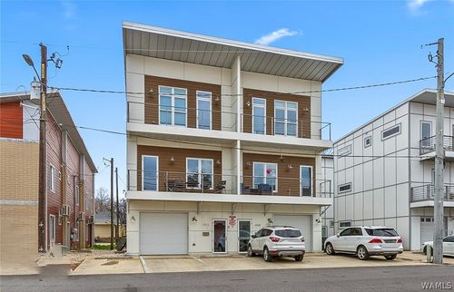 1008 Oak Ave, Tuscaloosa, AL, 35401-3042 | Card Image