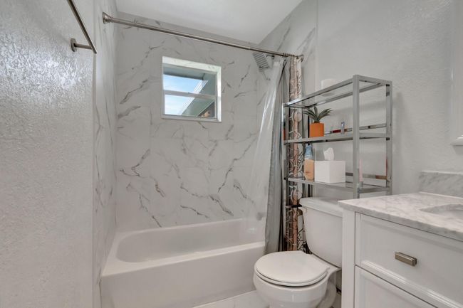 710 Se 3 Rd Ave, House other with 3 bedrooms, 2 bathrooms and null parking in Delray Beach FL | Image 17