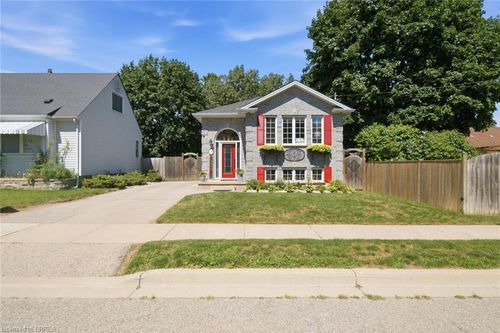 3 Wood St, Brantford, ON, N3R2K4 | Card Image