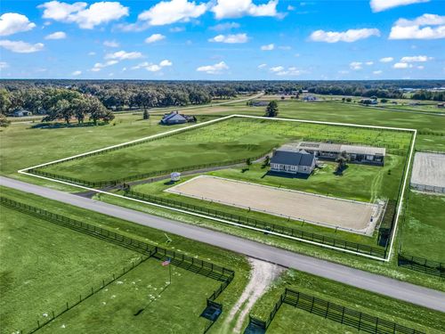 19830 Se 15th Pl, MORRISTON, FL, 32668-3093 | Card Image