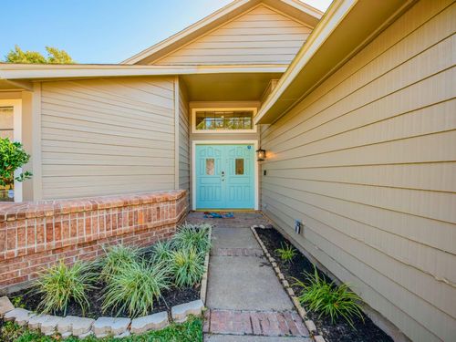8550 Sparkling Springs Dr, Houston, TX, 77095-3656 | Card Image