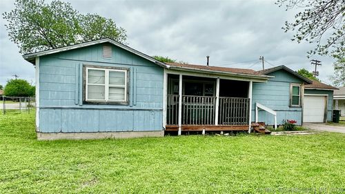 201 E Chigley Ave, Davis, OK, 73030-1552 | Card Image