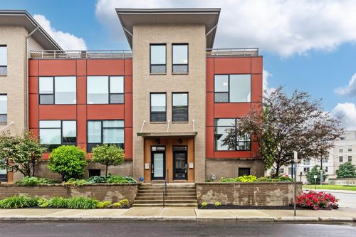 123 Aston Row Ln, Columbus, OH, 43201-3779 | Card Image