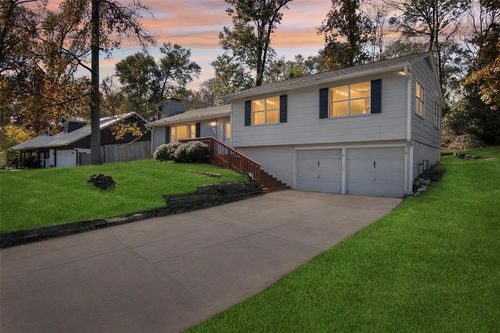 105 Crestwood Dr, Jasper, TX, 75951-3401 | Card Image