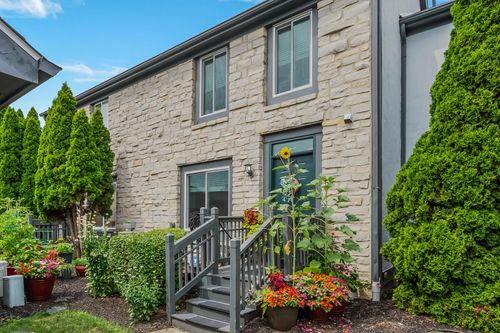 6986 Avery Rd, Dublin, OH, 43017-2806 | Card Image