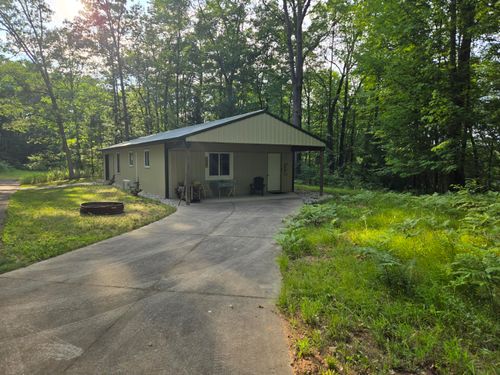 8207 Hunters Ridge Dr, Irons, MI, 49644 | Card Image