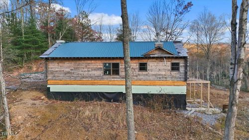 452 Ray Simerly Rd, Hampton, TN, 37658-3819 | Card Image