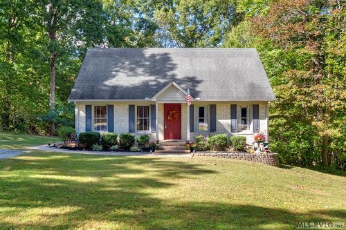 19531 Highway One, Brodnax, VA, 23920-2249 | Card Image