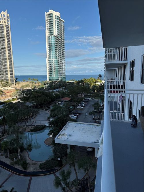 911-210 174th St, Sunny Isles Beach, FL, 33160-3339 | Card Image