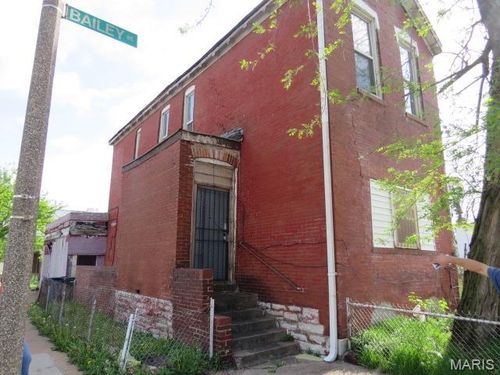 4000 N Grand Blvd, Saint Louis, MO, 63107-2438 | Card Image