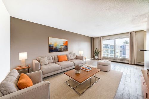 302-4455A Greenview Dr Ne, Calgary, AB, T2E6M1 | Card Image