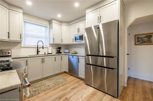 182 Huxley Ave S, House other with 4 bedrooms, 2 bathrooms and 3 parking in Hamilton ON | Image 12