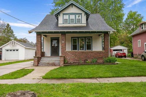 737 10th Street, Beloit, WI, 53511 | Card Image