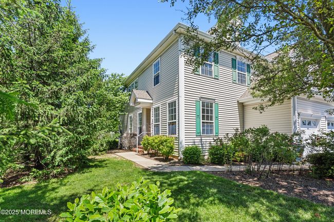 Beautiful Landscaping | Image 5